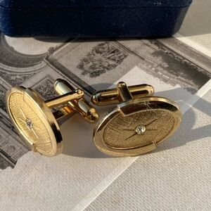 Estate sale gold tone vintage cufflinks